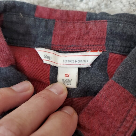 GAP ladies buffalo plaid longsleeve button down top size XS ladies - Picture 2 of 10